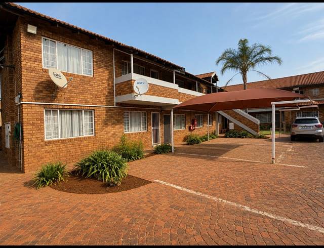 2 BEDROOM SECTIONAL TITLE FOR SALE IN KENLEAF